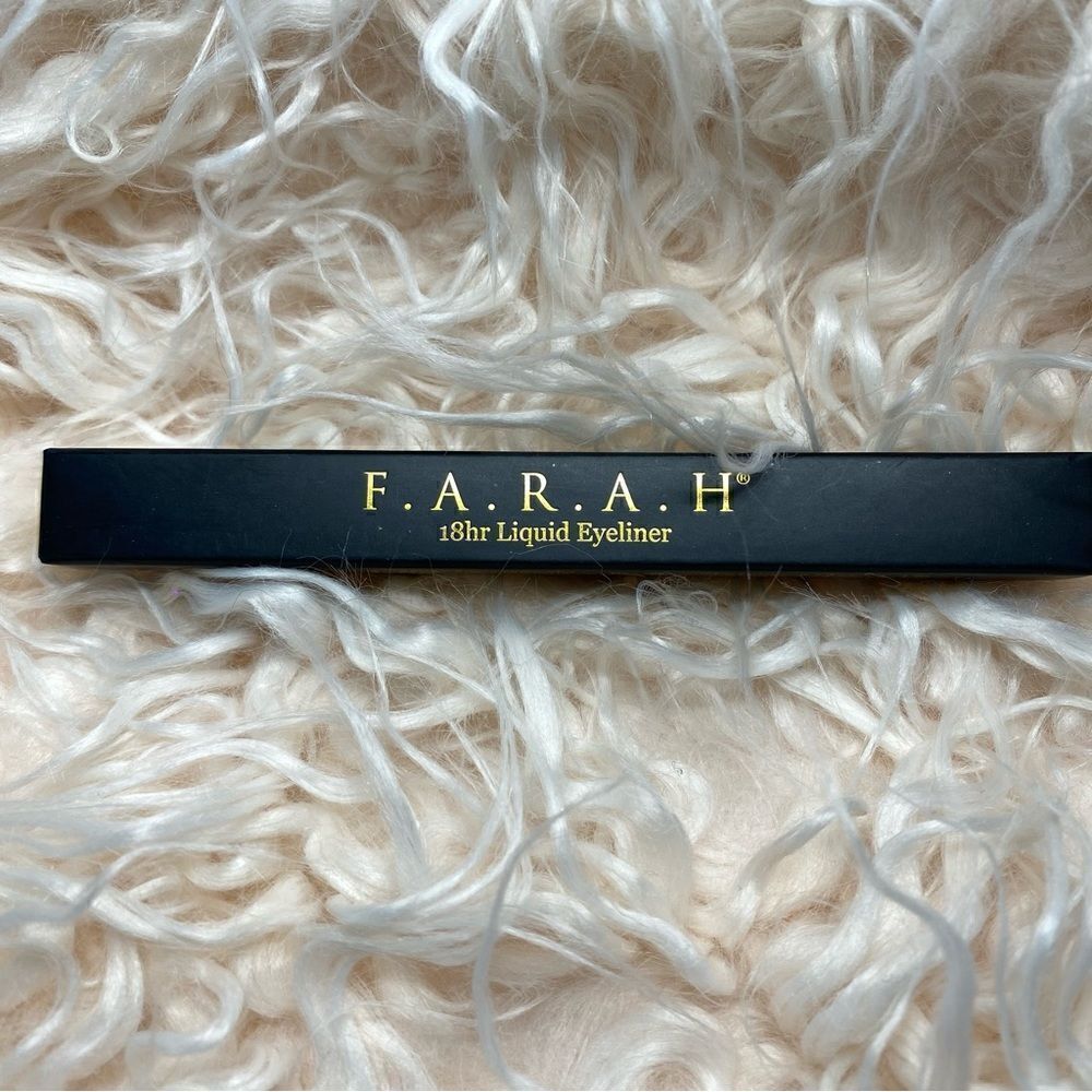 Farah 18hr Liquid Eyeliner in Black Velvet Full Size 0.5 ml NWT